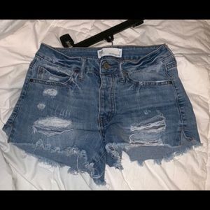✰distressed shorts ✰